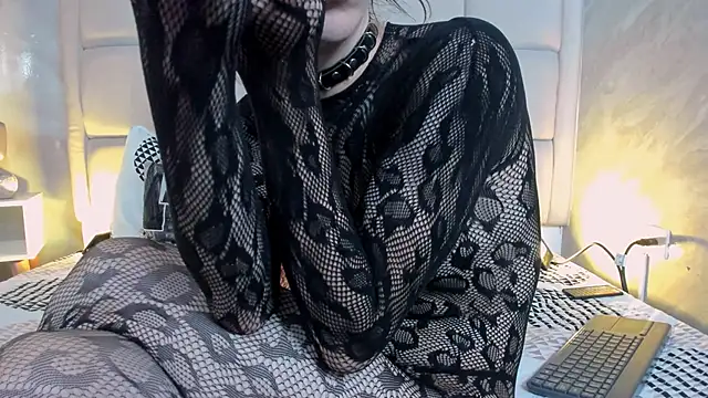 Hecatee 77 online show from December 17, 7:53 pm