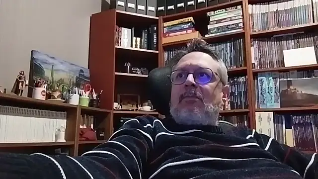 Mandra is a whore online show from December 4, 10:39 pm