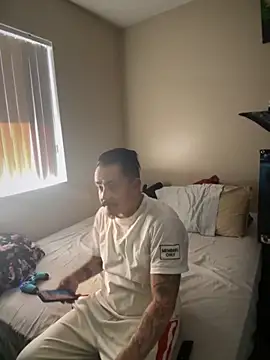 Snapshot of PeterGrandee chatting on September 15, 4:08 pm PeterGrandee online show from September 15, 4:08 pm