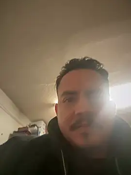 Snapshot of PeterGrandee chatting on February 13, 6:27 pm PeterGrandee online show from February 13, 6:27 pm