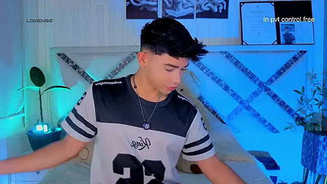 Austin connor  online show from January 15, 9:57 am