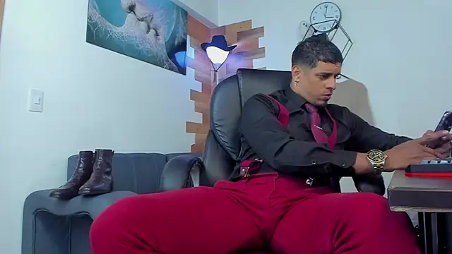 Snapshot of vincen_jose chatting on February 5, 11:17 pm vincen jose online show from February 5, 11:17 pm