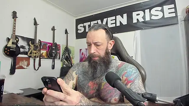 StevenRiseNYC online show from January 24, 3:55 pm