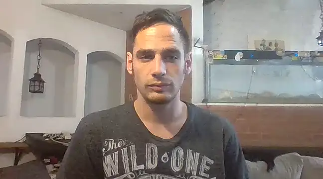 Snapshot of Stevenson988 chatting on December 25, 9:11 pm Stevenson988 online show from December 25, 9:11 pm