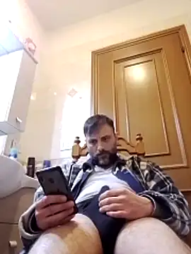 coppiasenzacensura online show from February 1, 2:05 pm