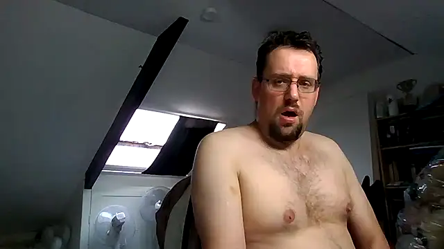 rdewaard81 online show from November 28, 10:50 am