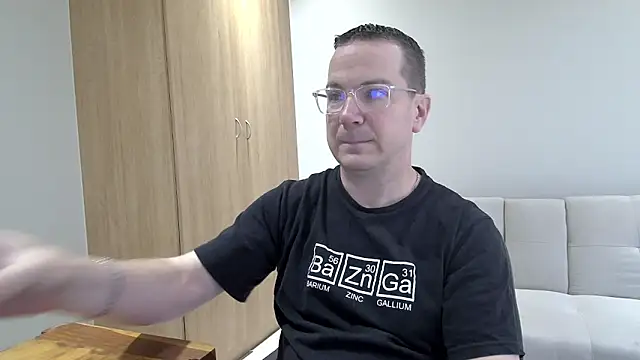 BrettJ81 online show from November 16, 12:51 pm