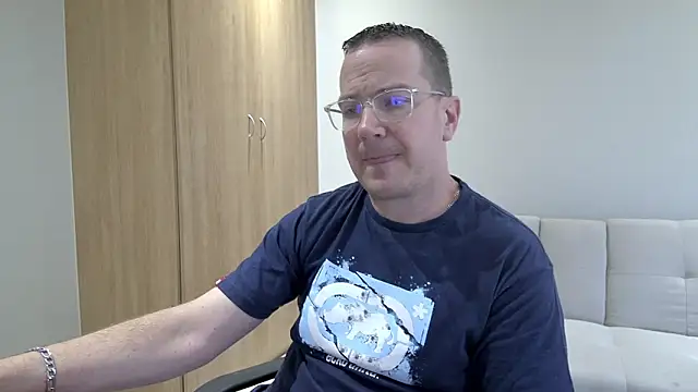 BrettJ81 online show from February 25, 3:02 pm