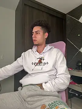 bigryann23 online show from March 15, 3:14 am